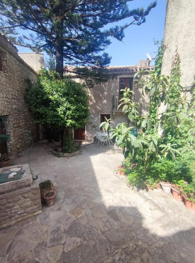 Apartament Cortile Via Sales 11 Erice Zewnętrze zdjęcie